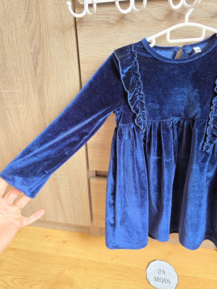 Vêtement Bébé Fille - Robe de soirée - 23 mois - photo numéro 3