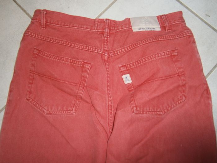 Jeans rouge 1881 NINO CERRUTI Taille 42 - photo numéro 7