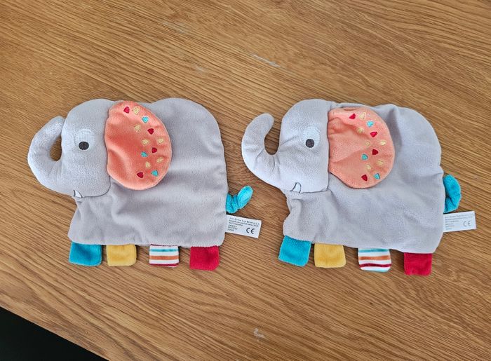 2 doudous éléphants simba toys