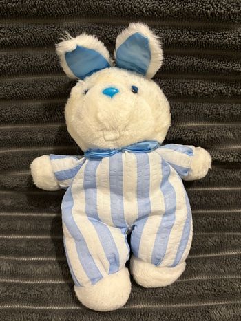 Peluche doudou lapin Pampers