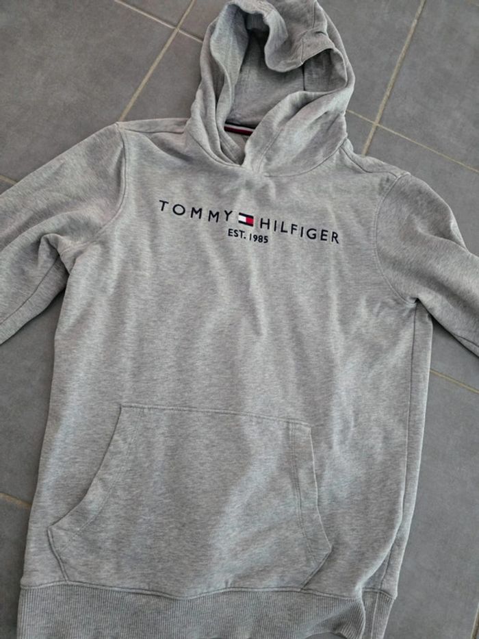 Sweat gris à capuche tommy hilfiger - photo numéro 2