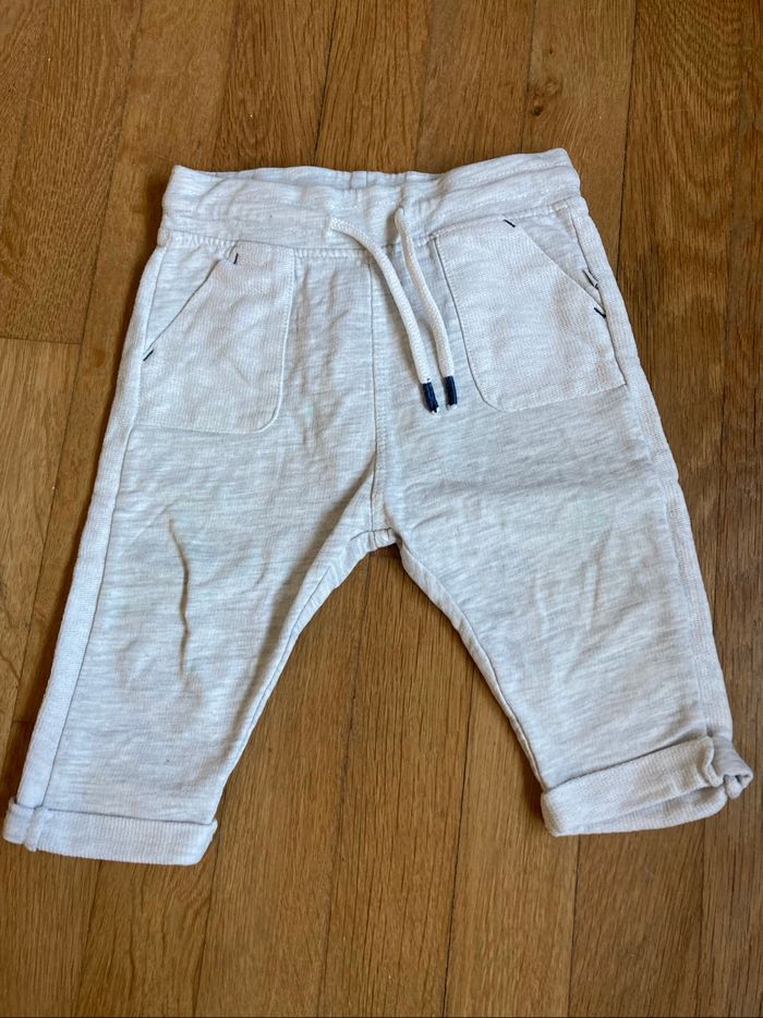 Pantalon gris 6 mois