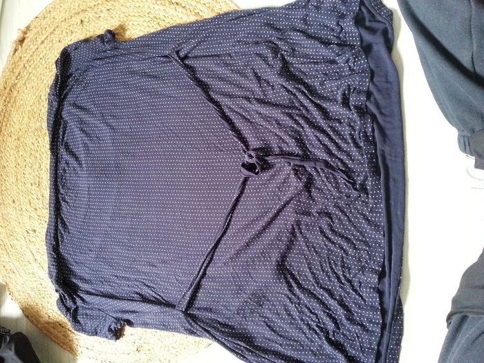 t shirt taille 52 - photo numéro 2