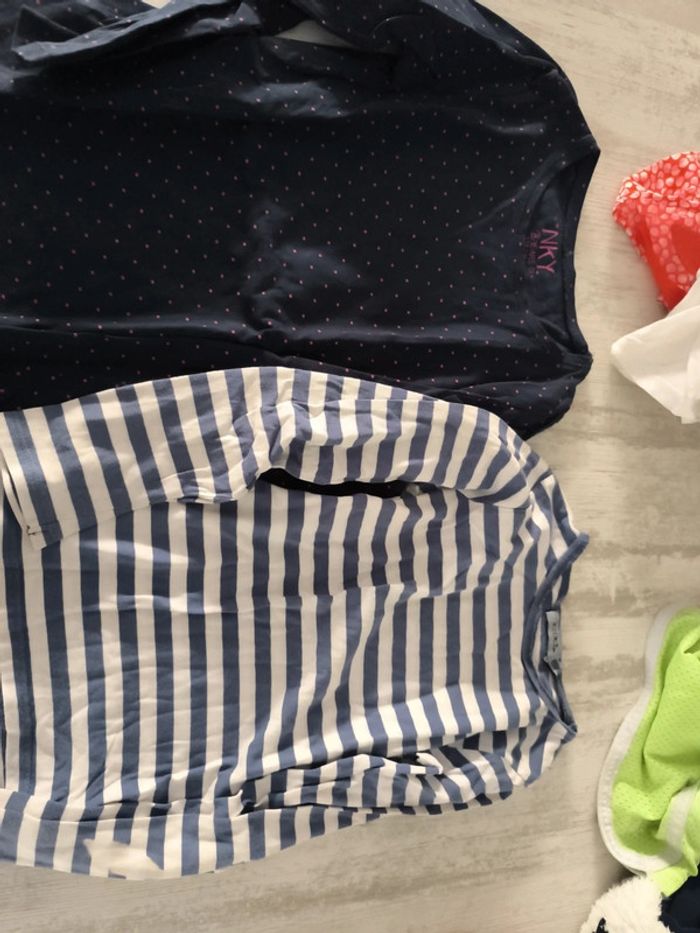 Lot de deux tee shirts manches longues 8 ans - photo numéro 2