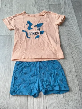 Pyjashort tex