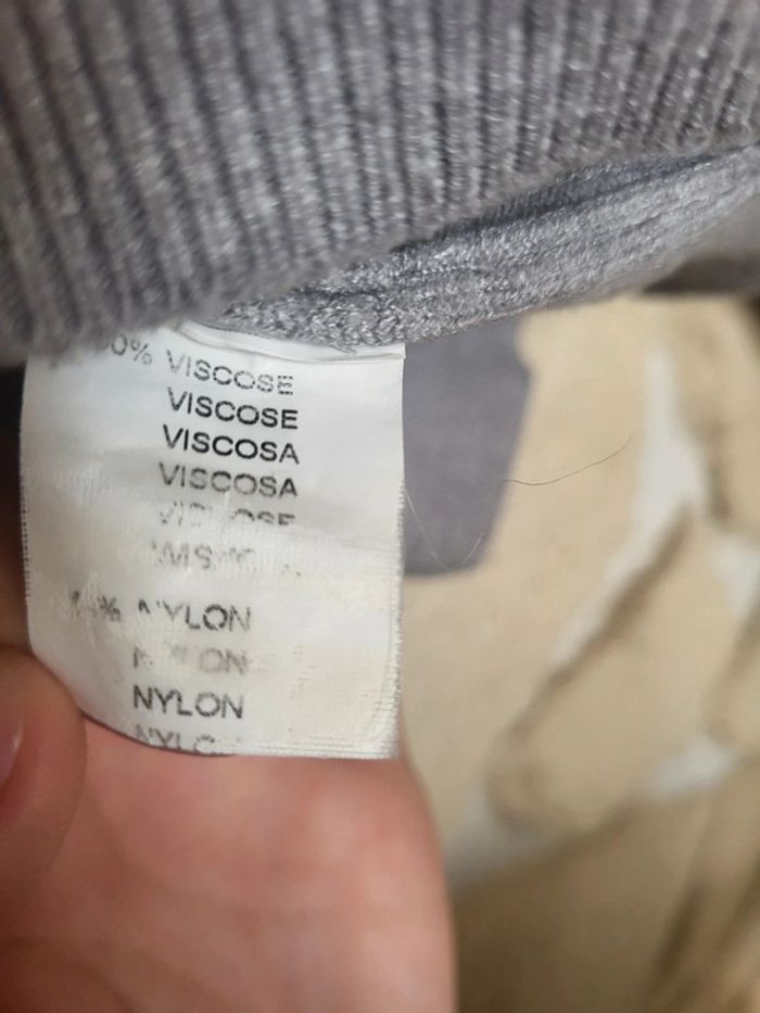 Magnifique pull gris. - photo numéro 3