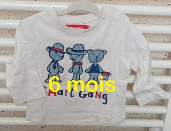 Tee shirt manche longue blanc motif nounours bleu rouge Tissaïa Taille 6 mois