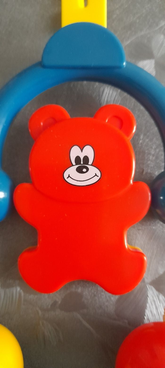 Jouet à accroché - photo numéro 2