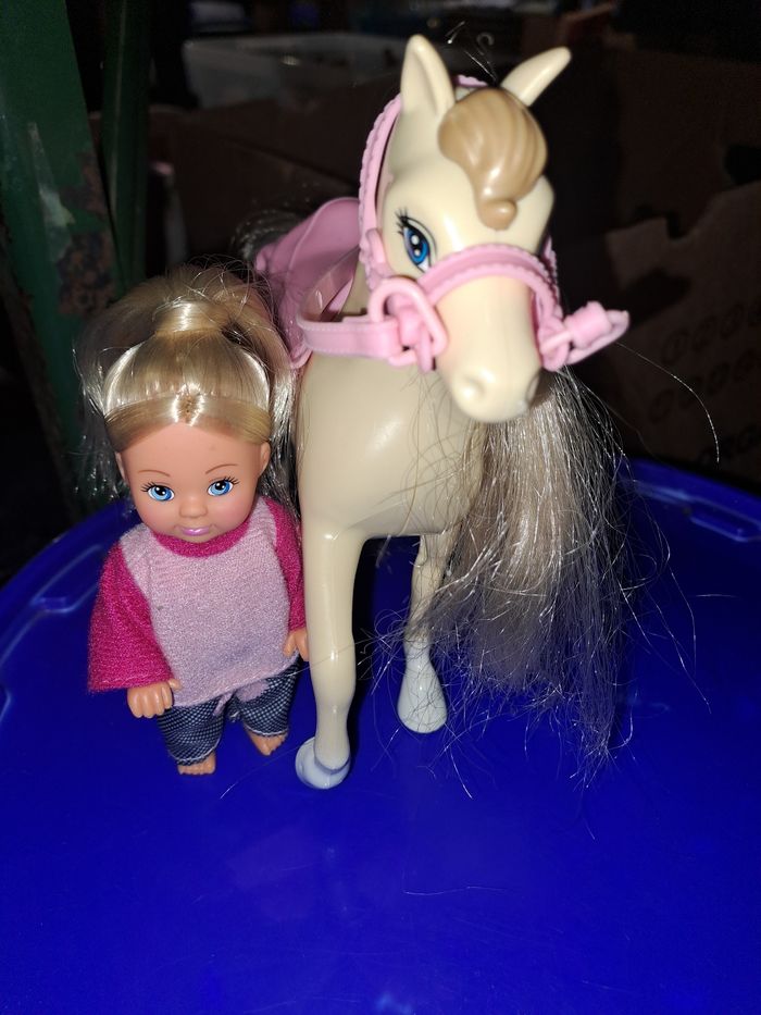Poupée à cheval - photo numéro 3