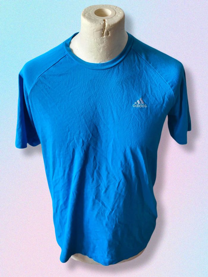 Joli t-shirt Adidas taille M