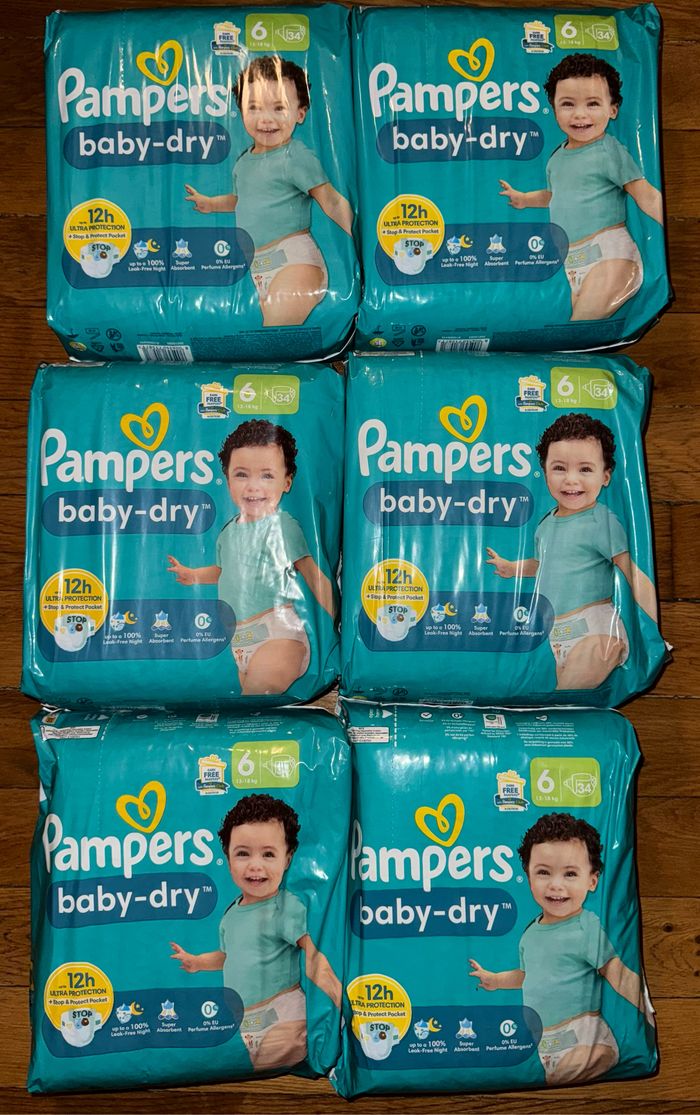 Lot de 6 paquets de couches Pampers taille 6