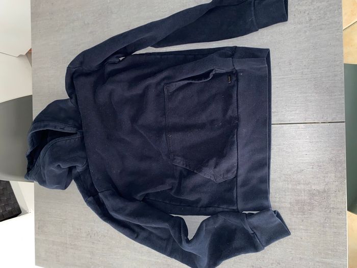 Pull noir - photo numéro 2