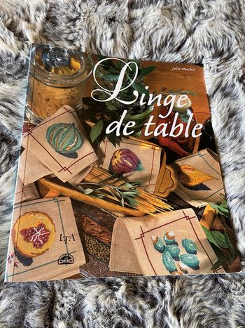 Linge de table au point de croix