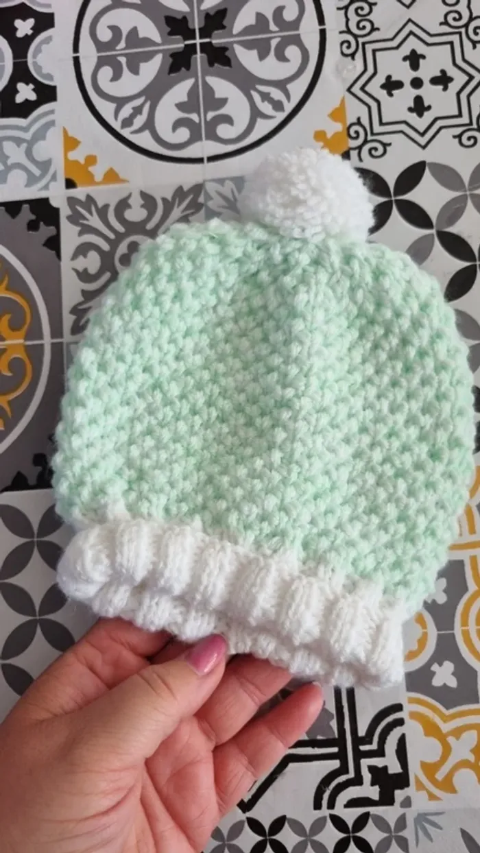 Bonnet - photo numéro 2
