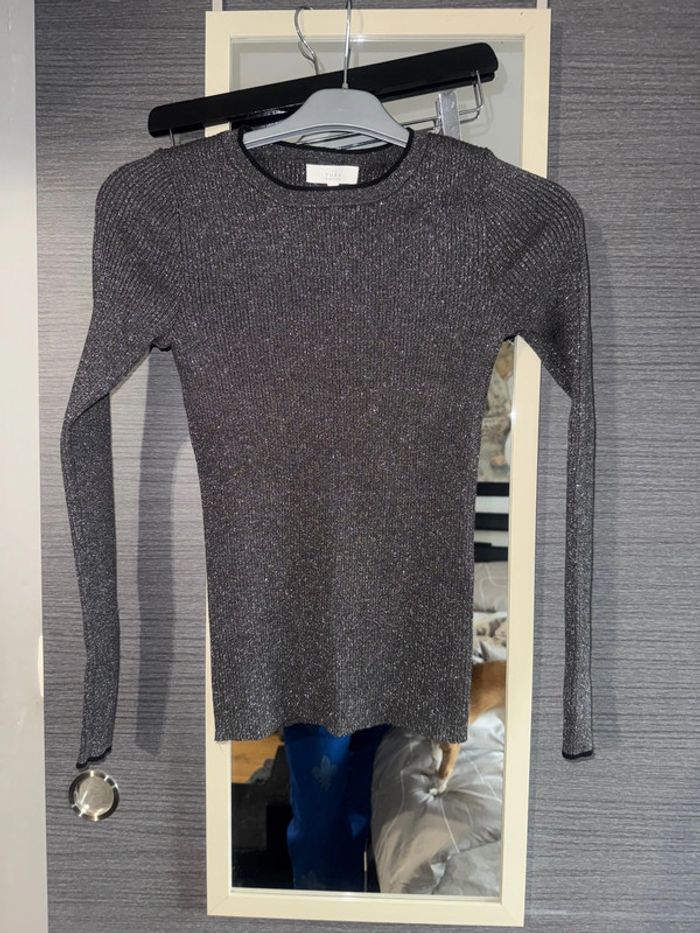 Pull . Chaussette.