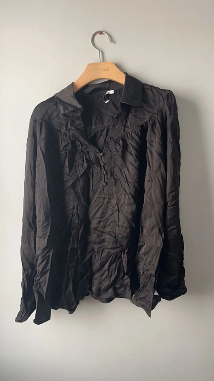 Haut Nina Kaufmann taille S peu portée. Prix neuf 59€.