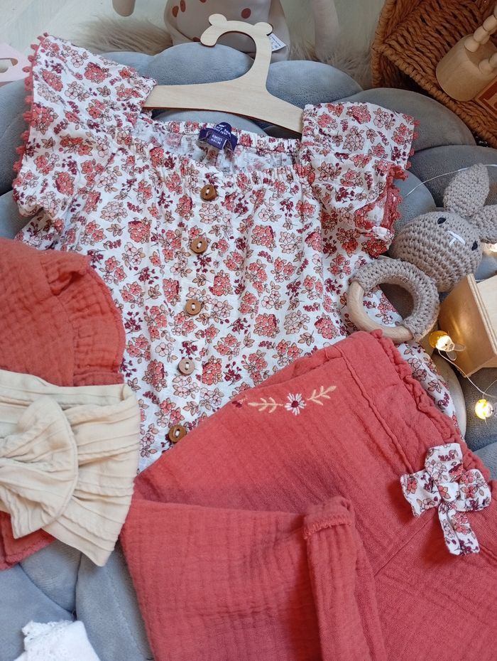 Lot vêtements 6 mois fille été+ accessoires - photo numéro 3