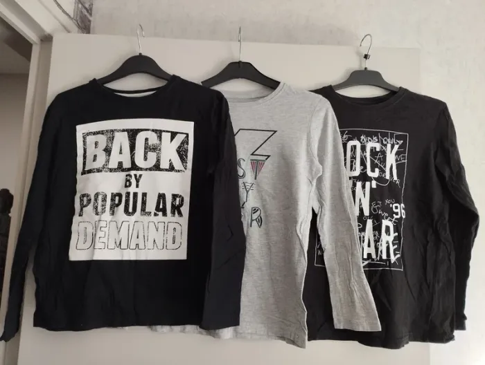 Lot 3 Tee shirts Primark taille 9/10 ans