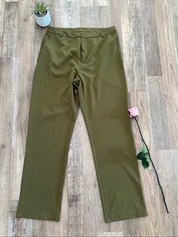 - Chino JDY  (Flo) - Taille 40 / L - Bon état