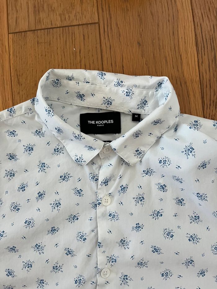 👔 Chemise homme à motif fleuri The Kooples – Taille M – Très bon état - photo numéro 3
