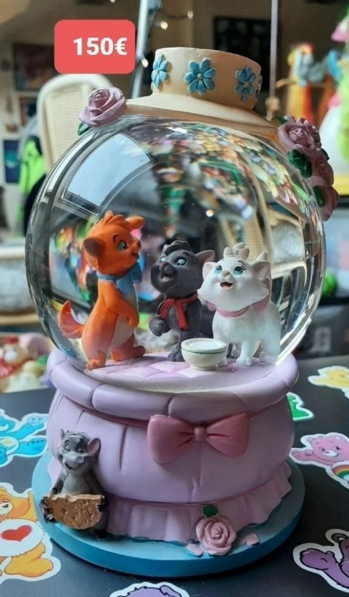 Snowglobe disney aristochats