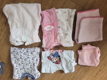 Lot bebe fille 6 mois