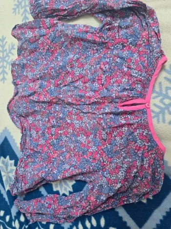 Blouse fleuri de la marque tape à l'oeil en taille 6 ans