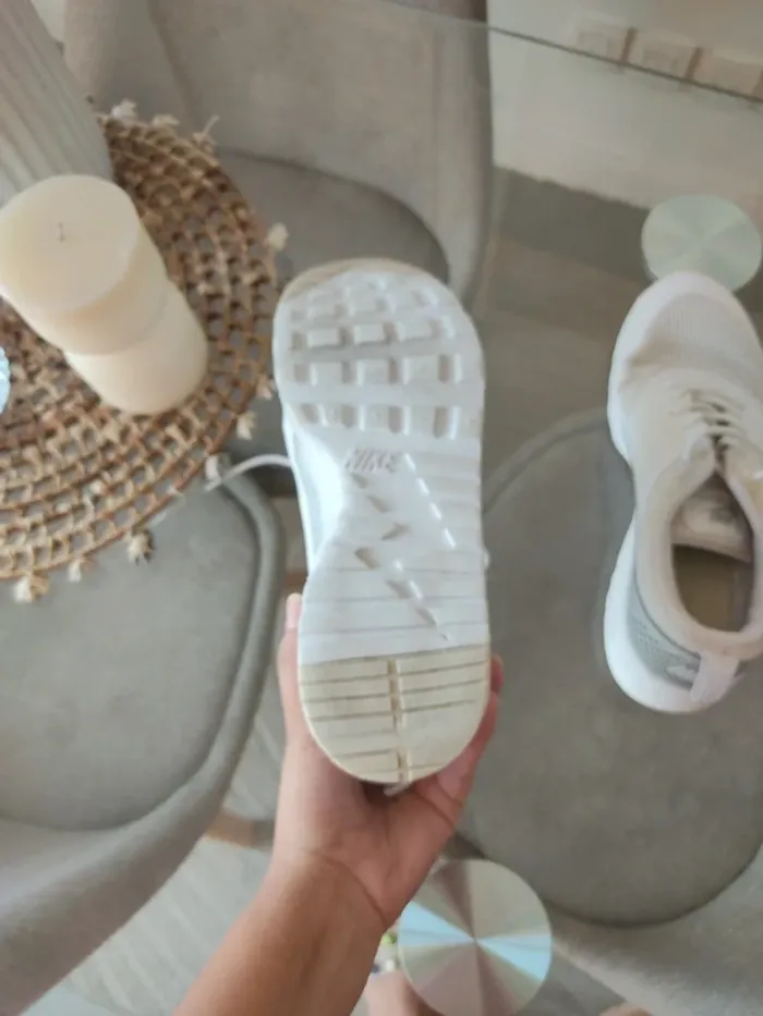 Baskets Nike blanches - photo numéro 8