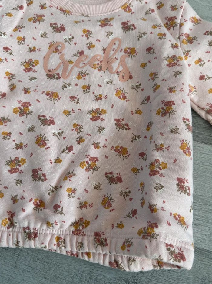 Sweat à fleures. - photo numéro 2