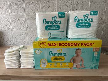 Couches Pampers premium