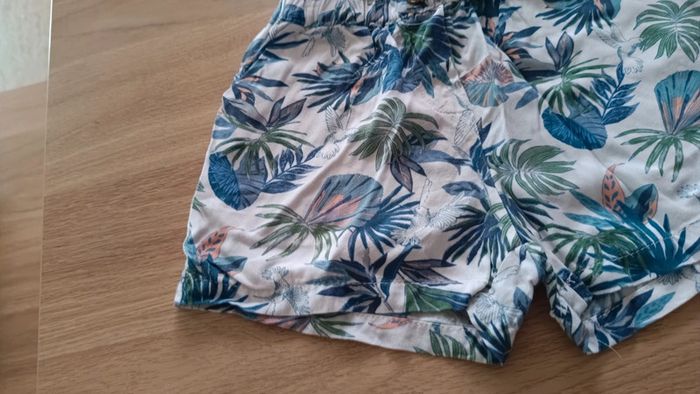 Short cargo fleuris - photo numéro 4