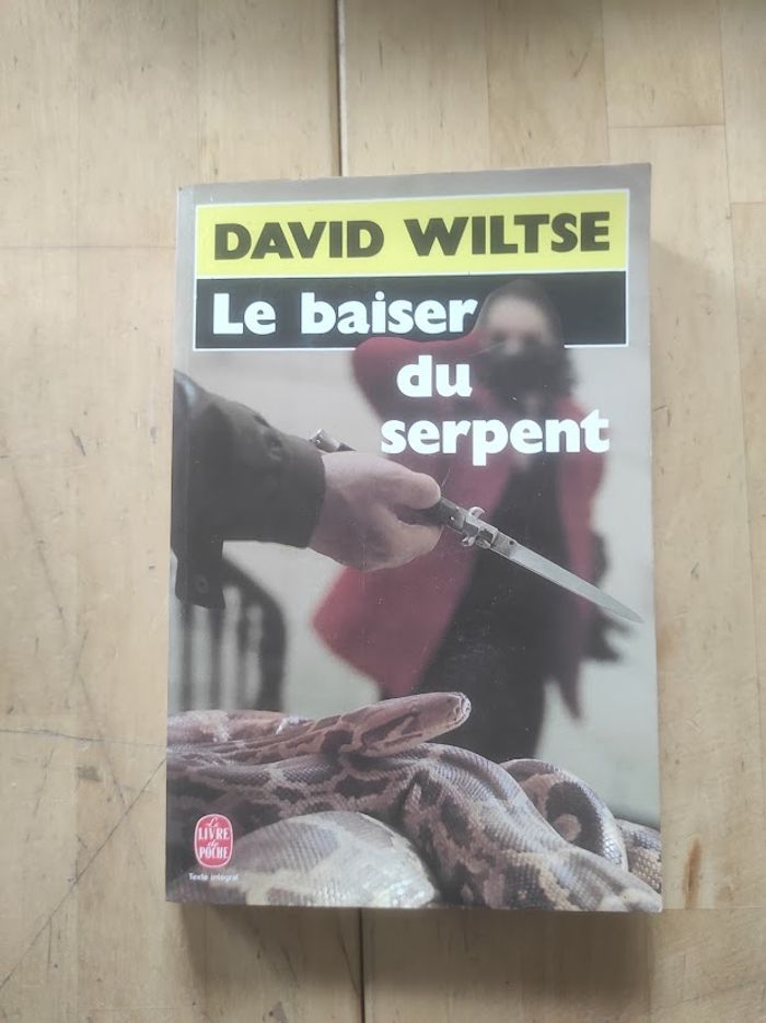 Le baiser du serpent David Wiltse Livre de Poche 1987 - photo numéro 1