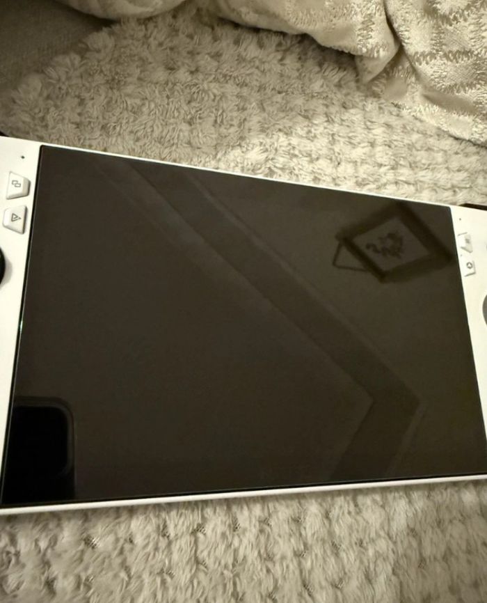 Console de jeu portable ASUS ROG Ally RC71L Ryzen Z1 Extreme 16 Go 512 Go SSD - photo numéro 4