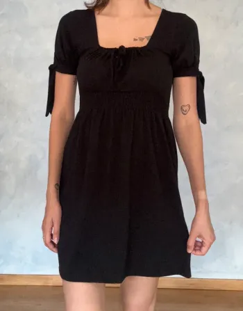 Robe noir NA-KD