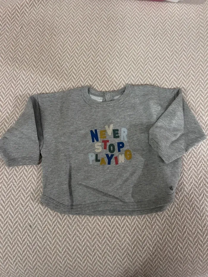 Pull Petit Bateau gris bébé 12 mois