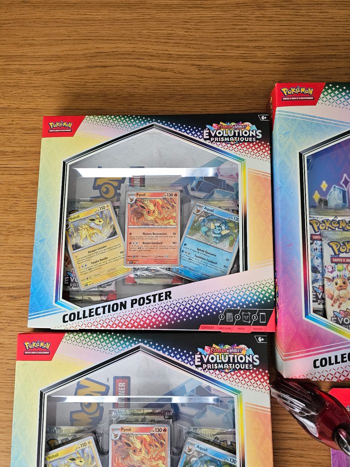 Lot coffrets Pokémon EV8.5 Evolutions prismatiques - photo numéro 2