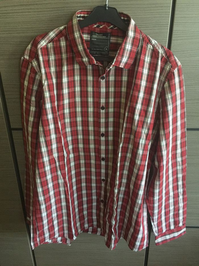 Chemise a carreaux
