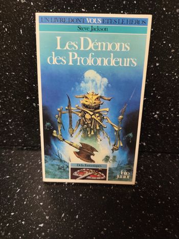 Livre dont vous êtes le héros les démons des profondeurs