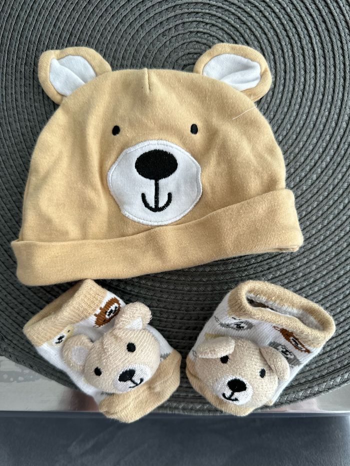Ensemble bonnet + chaussette naissance