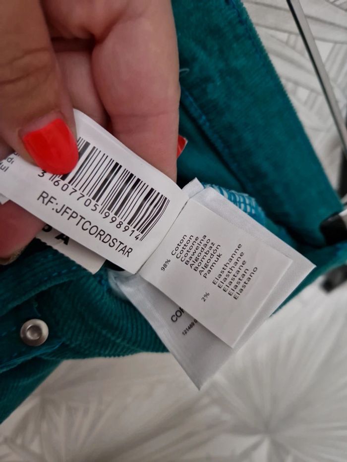 Joli pantalon velours taille 36 - photo numéro 4