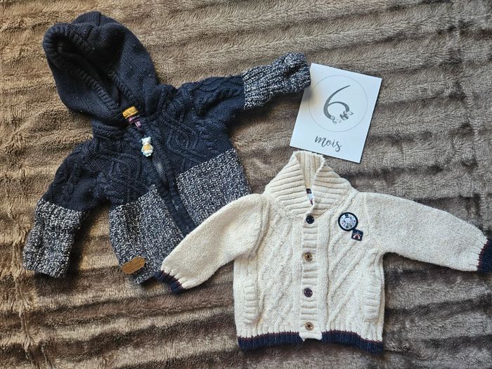 Lot 2 gilets garçon chaud 6 mois