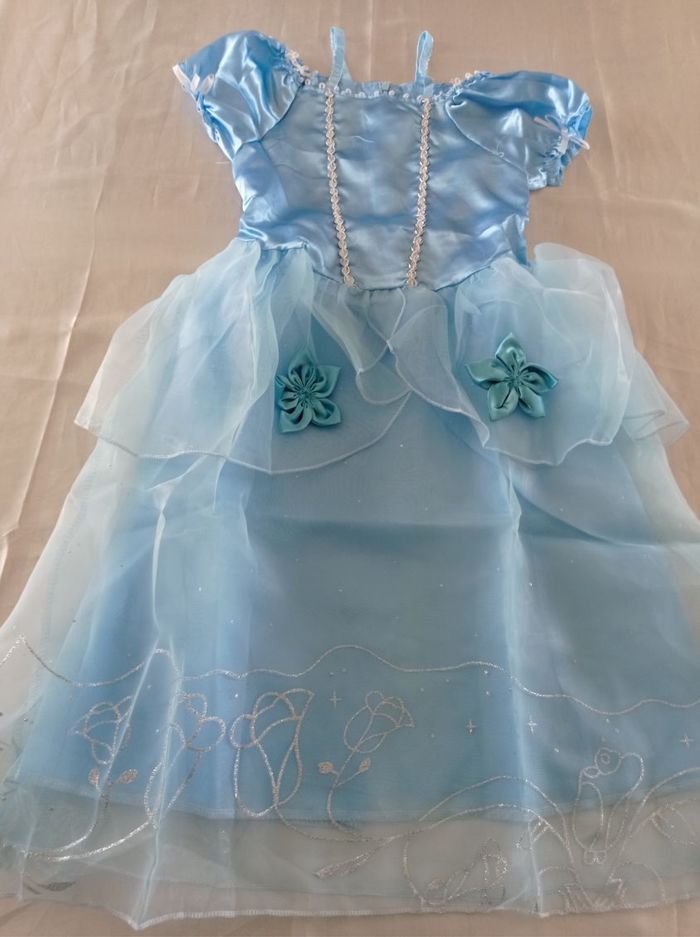 Déguisement princesse bleu étoile 5-6ans - photo numéro 6