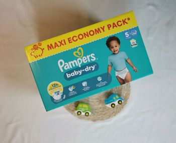 Pampers baby dry, taille 5, 94 couches, 11/16kg