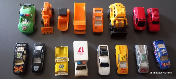 18 petites voitures - photo numéro 2