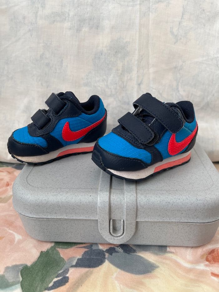 Paire de baskets Nike 18,5 - photo numéro 4