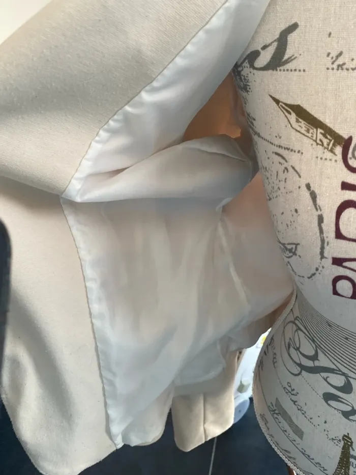 Veste cintrée beige - photo numéro 3