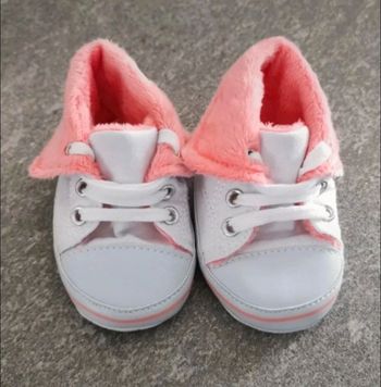 Chaussures chaudes bébé fille 6/12 mois NEUVES