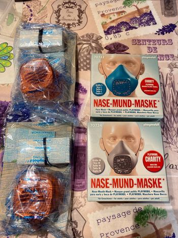 Pas d envoie avec homerr lot 4 masque playmobil Covid