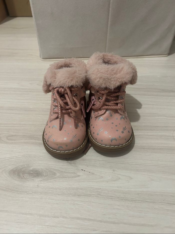 Chaussures freemouss bébé fille