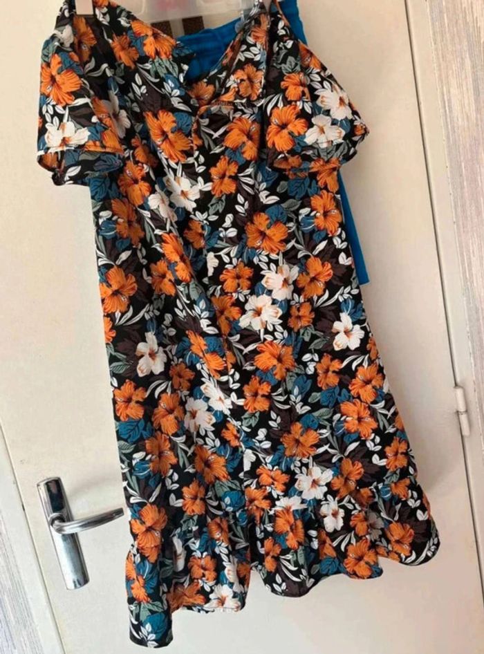 Robe fleurie shein taille s/36 - photo numéro 3